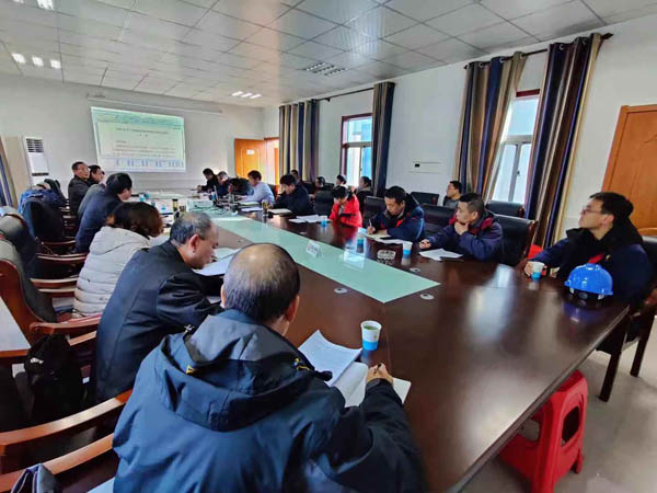 鳳礦鐵礦地質(zhì)環(huán)境綜合治理工程通過驗(yàn)收 鳳礦鐵礦地質(zhì)環(huán)境綜合治理工程通過驗(yàn)收