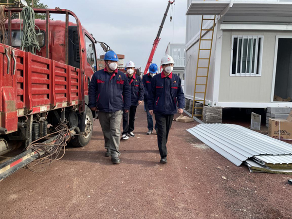 公司黨委書記檢查指導(dǎo)田家炳中學(xué)隔離點(diǎn)項目建設(shè)工作